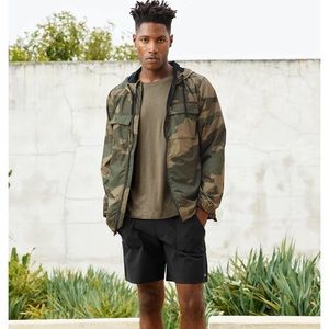 Alo yoga men Stride Jacket size S color Olive Branch Camouflage
